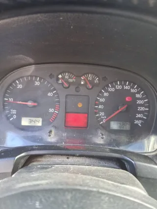 Volkswagen Golf 2003