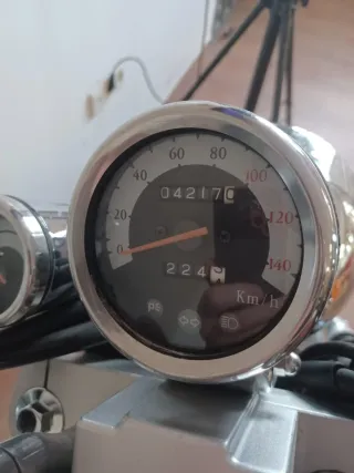 Moto Chopper CSR Automática