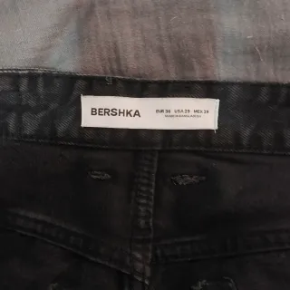 Pantalones vaqueros Bershka negros