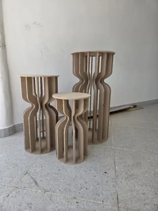 Peça de madeira para decoração de festas