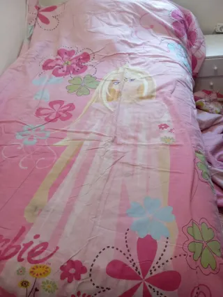 2 Colchas Barbie Cama 90