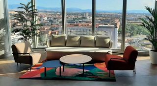 Oficina en alquiler en La Paz en Madrid