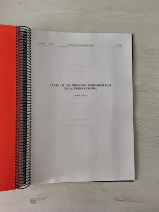 Impreso de constitución española y otros
