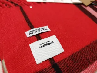 Bufanda Burberry Tartán Roja