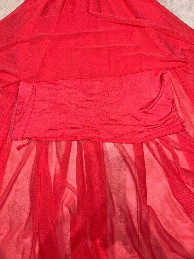 Vestido coral invitada