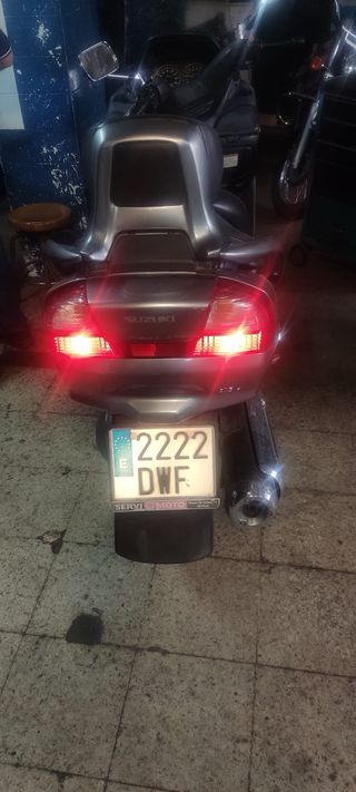 Suzuki Burgman 250cc Maxi Scooter