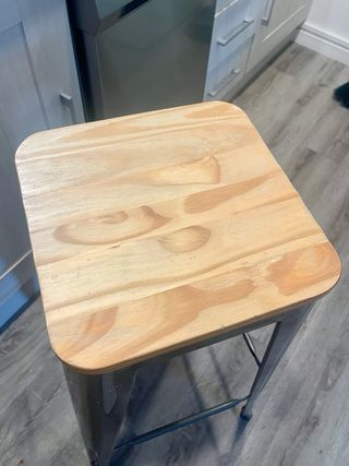 2 Taburetes Diseño Industrial Madera y Metal