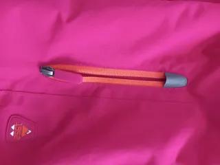 Chaqueta fucsia  Talla 13-14  164 centimetros