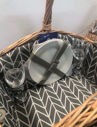 Cesta set picnic con 2 servicios