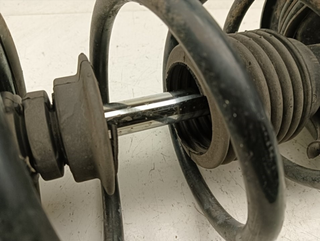 AMORTIGUADOR DELANTERO IZQUIERDO RENAULT SCENIC I