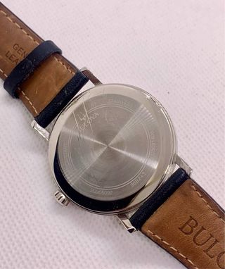 🇺🇸 Reloj Bulova Negro y Plateado