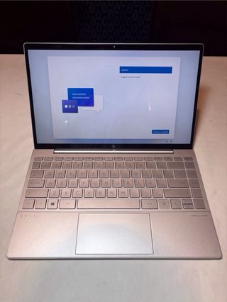 HP ENVY 13 i5 | Full HD | muy bien cuidado