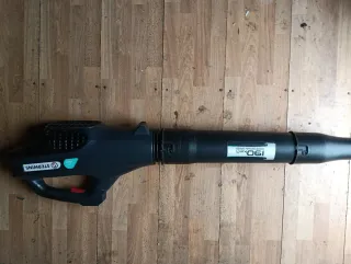 Desbrozadora y Soplador a Batería