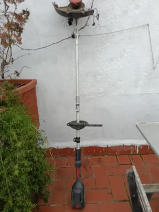 Desbrozadora y Soplador a Batería