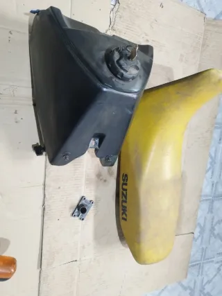 Piezas Suzuki DR Big toma admisión