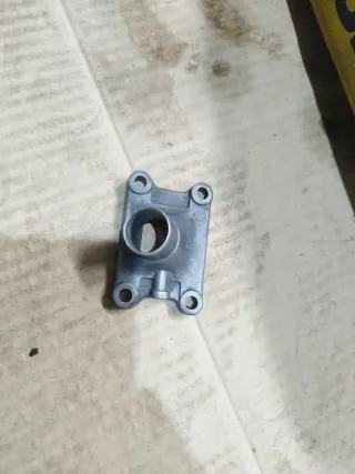 Piezas Suzuki DR Big toma admisión