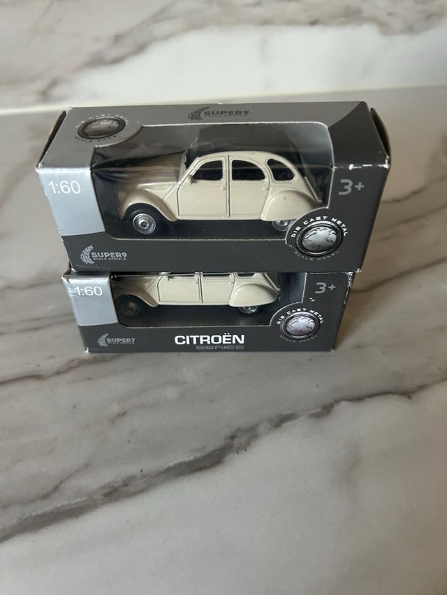 10 Coches Miniatura Colección