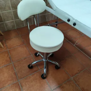 Silla giratoria/ fisioterapia/estética/oficina