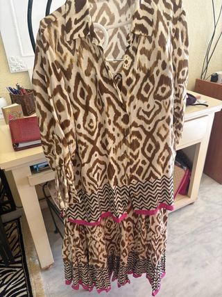 Blusa y falda, animal prin.