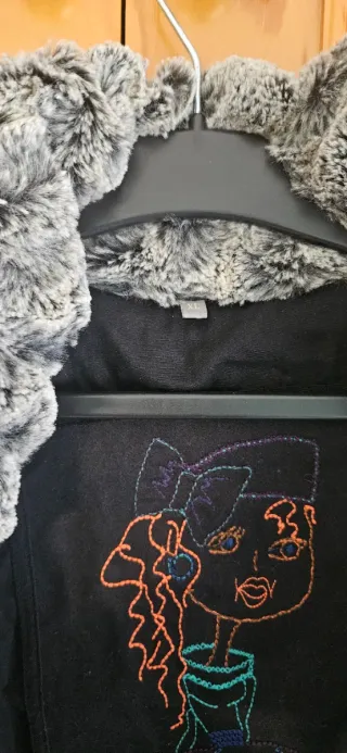 Abrigo de pelo gris y negro talla XL