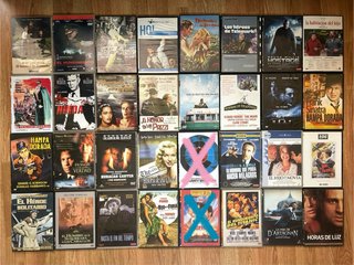 2) DVDs en buen estado. Precio por unidad.