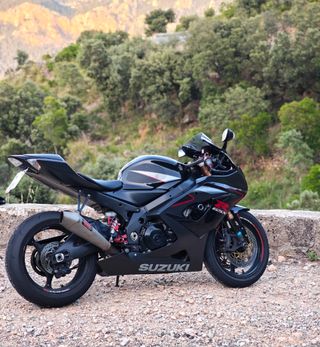 Suzuki GSX-R 1000 k6