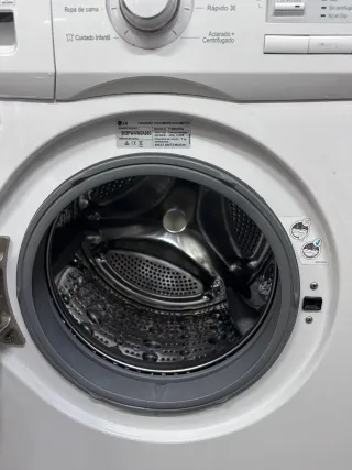 Lavadora LG 7kg DirectDrive con garantía transport