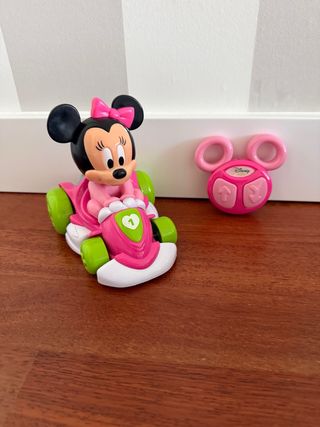 Coche teledirigido Minnie Mouse Disney.