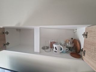 Mueble TV blanco y madera