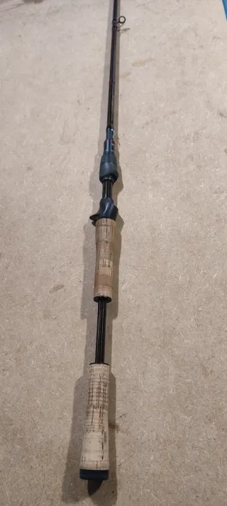 Caña WESTIN W4 Vertical Jigging 6'2 hasta 52g