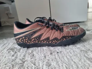 Botines Nike Hypervenom Phelon II TF Oro