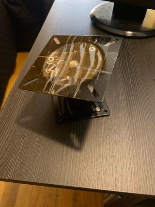 TV LG 14 antigua con decodificador y soporte