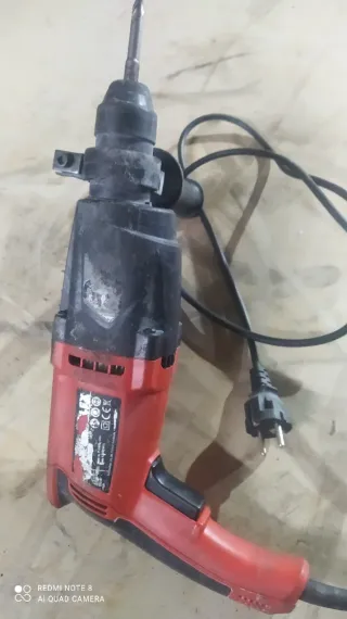 Taladro percutor Hilti