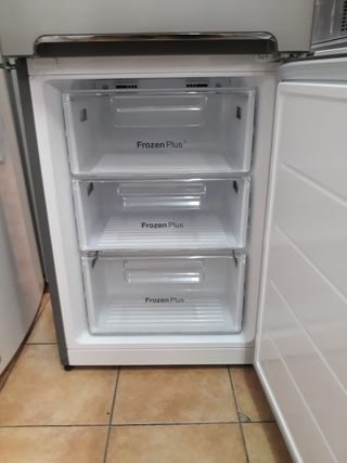 Nevera Daewoo A+ Plata