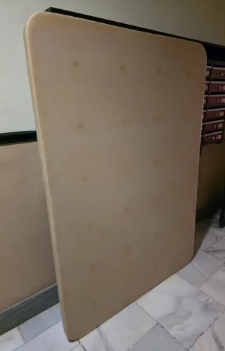 Base tapizada 135x190 + Patas