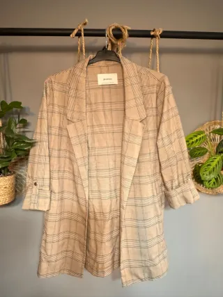 Americana Stradivarius Beige Talla XL