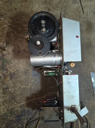 Chasis Radio antigua de valvulas Philips