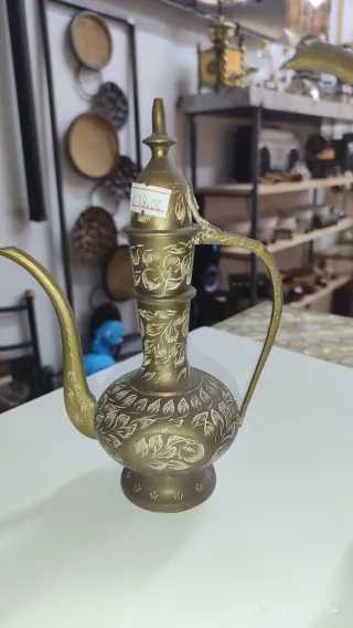 2 Teteras Bronce Estilo Árabe Antiguas