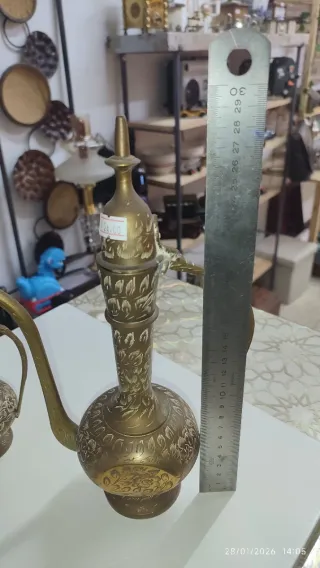 2 Teteras Bronce Estilo Árabe Antiguas