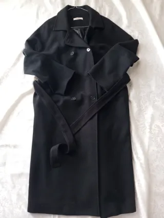 Cappotto nero con cintura