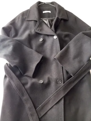 Cappotto nero con cintura