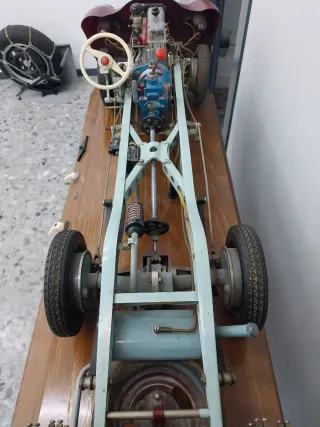 Maqueta Coche Hohm Autoescuela