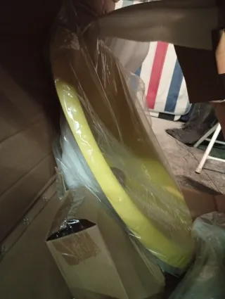 Silla de escritorio Ikea amarilla