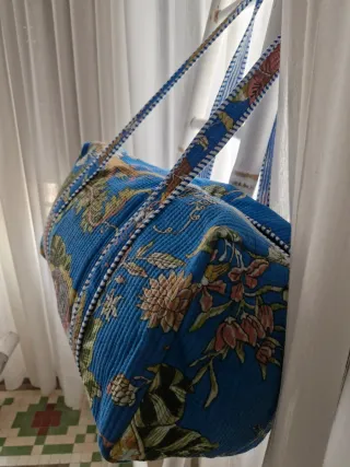 Bolso Macuto de asas hombro. 100% Algodón Acolchad