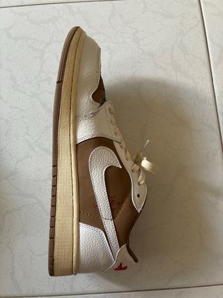 Nike Travis Scott Marrón/Blanco