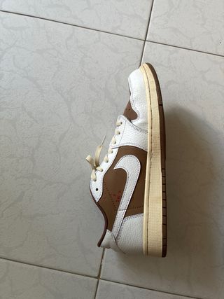 Nike Travis Scott Marrón/Blanco