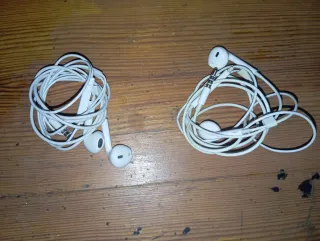 Auriculares Apple iPhone Blancos