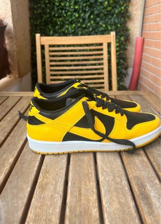 Zapatillas Nike Dunk Low Amarillas y Negras