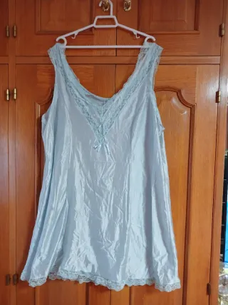 Combinación azul con encaje