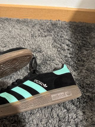 Adidas Spezial Handball Negro/Turquesa